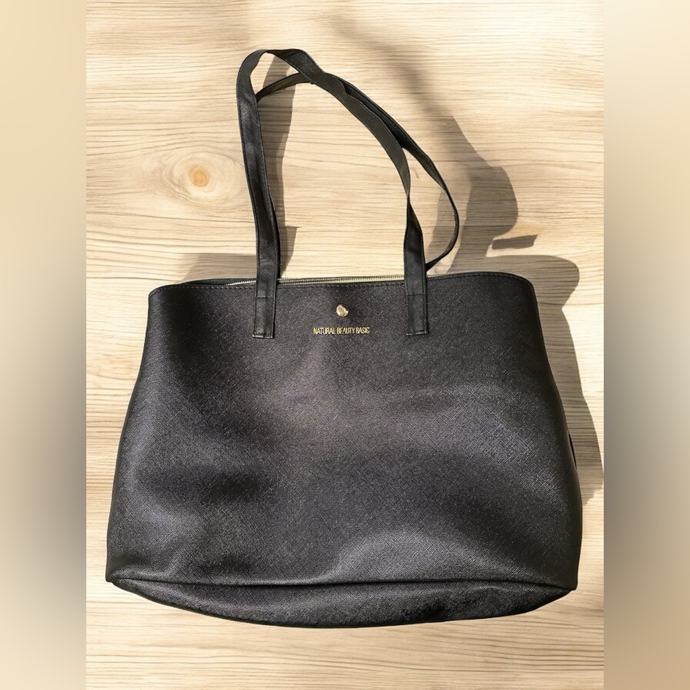 NATURAL BEAUTY BASIC from Japan Black Classic Handbag Faux Leather Simple Sleek